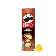 פרינגלס קוריאני בטעם טוקבוקי רוזה